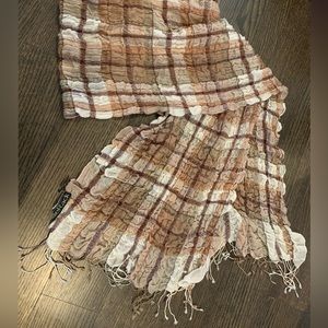 NWOT huge TieRack wool scarf / wrap